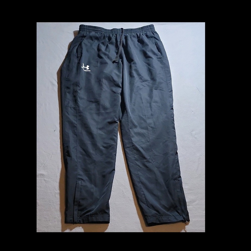 Under Armour Men's Black Loose Fit Track Pants L Mesh Polyester Drawstring